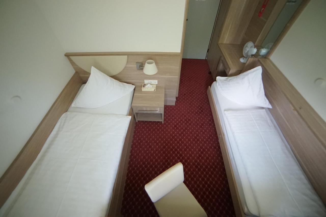 Aparthotel Wangener Landhaus Stuttgart Ngoại thất bức ảnh